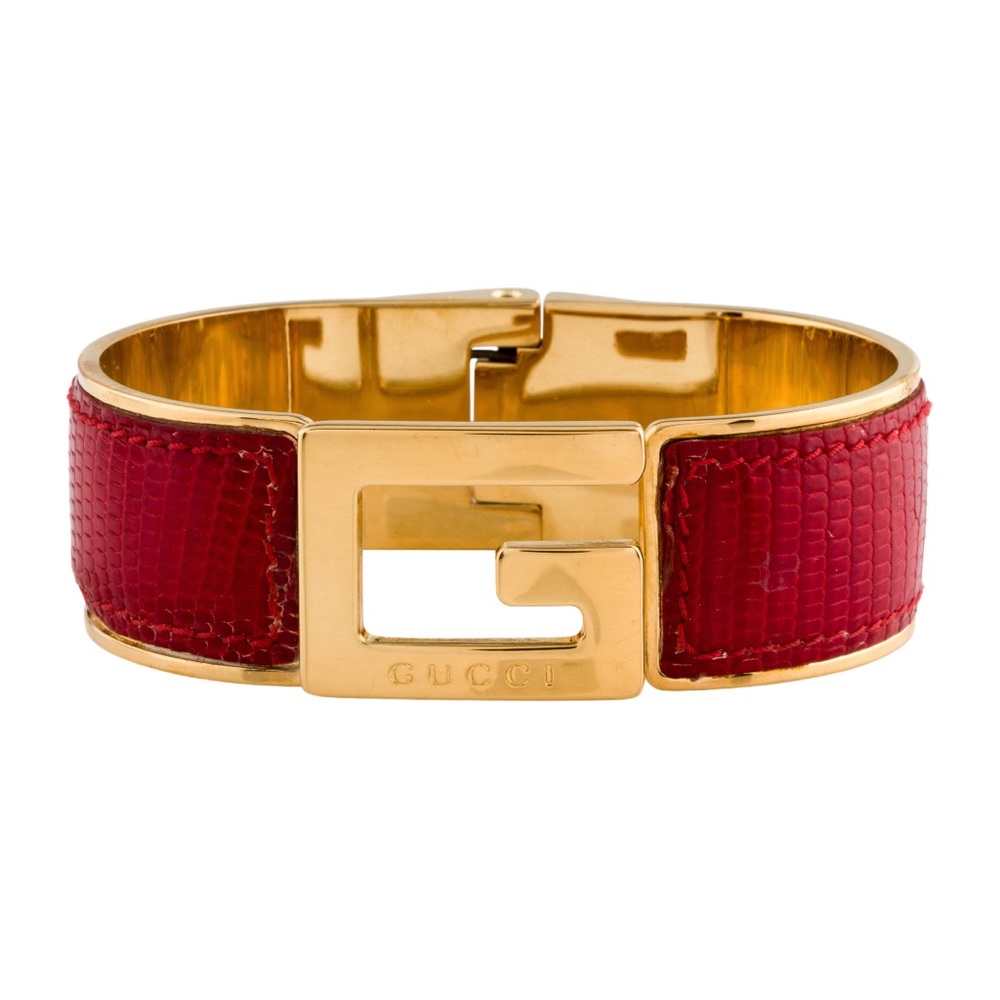 90’s VINTAGE GUCCI 🤩. Lizard Cuff Bracelet. Red Accessories continue to be 🔥!